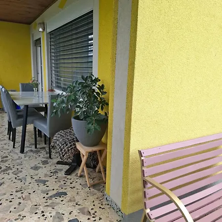Bei Sabine 3*
